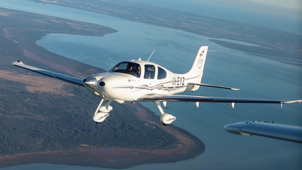 Learn to Fly Formation like the Pros - FLYING Magazine